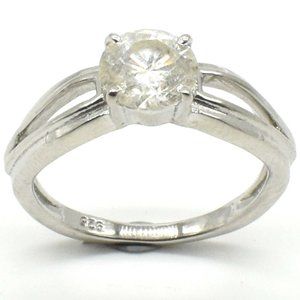 925 Sterling Silver Moissanite Ring, Size 7
